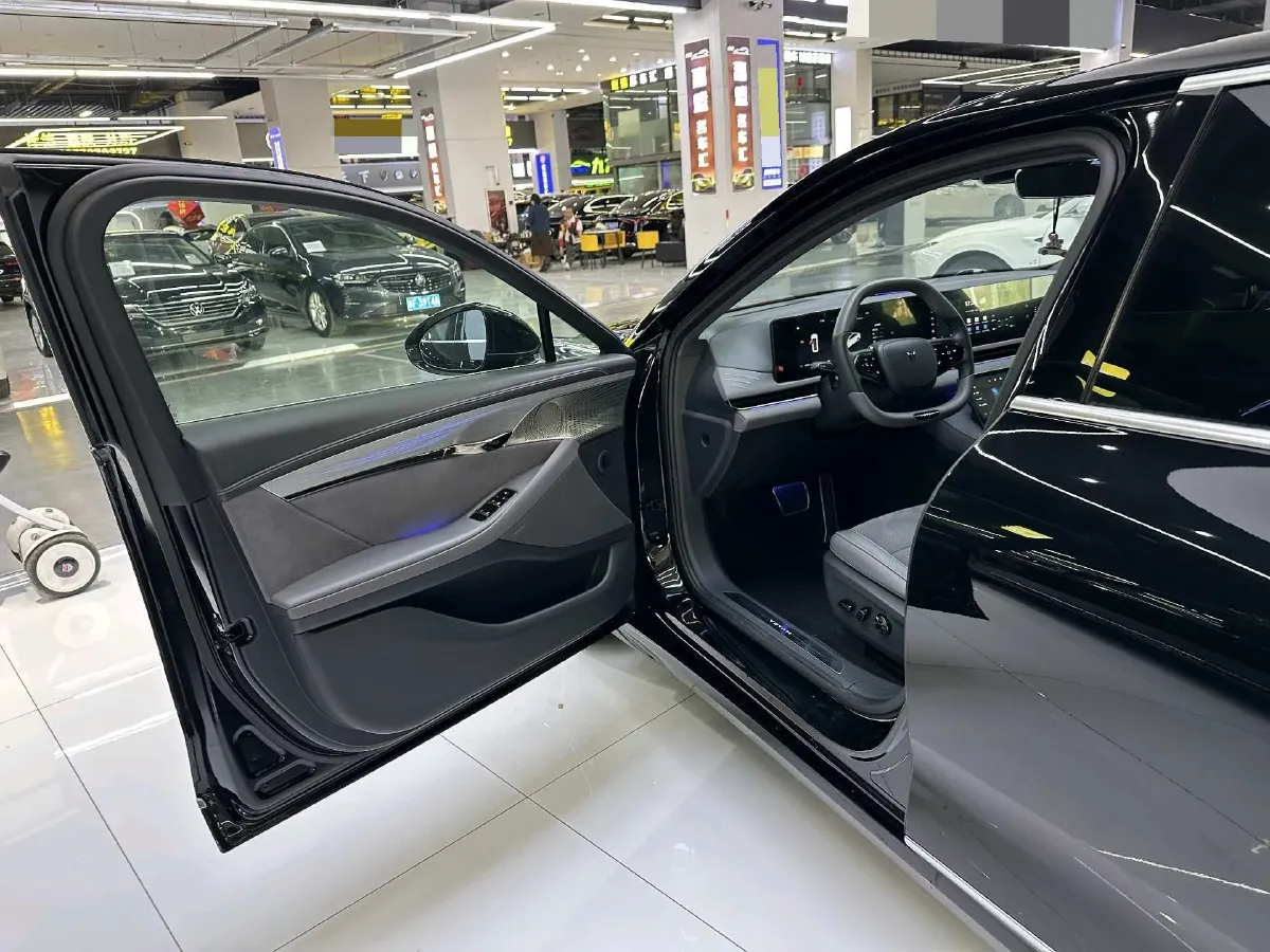 2024 Voyah ZhuiGuang 1.5T 136HP L4 PHEV 43KWH,autocango,china used car exporter,china ev exporter,chinese used car exporter,chinese used ev exporter