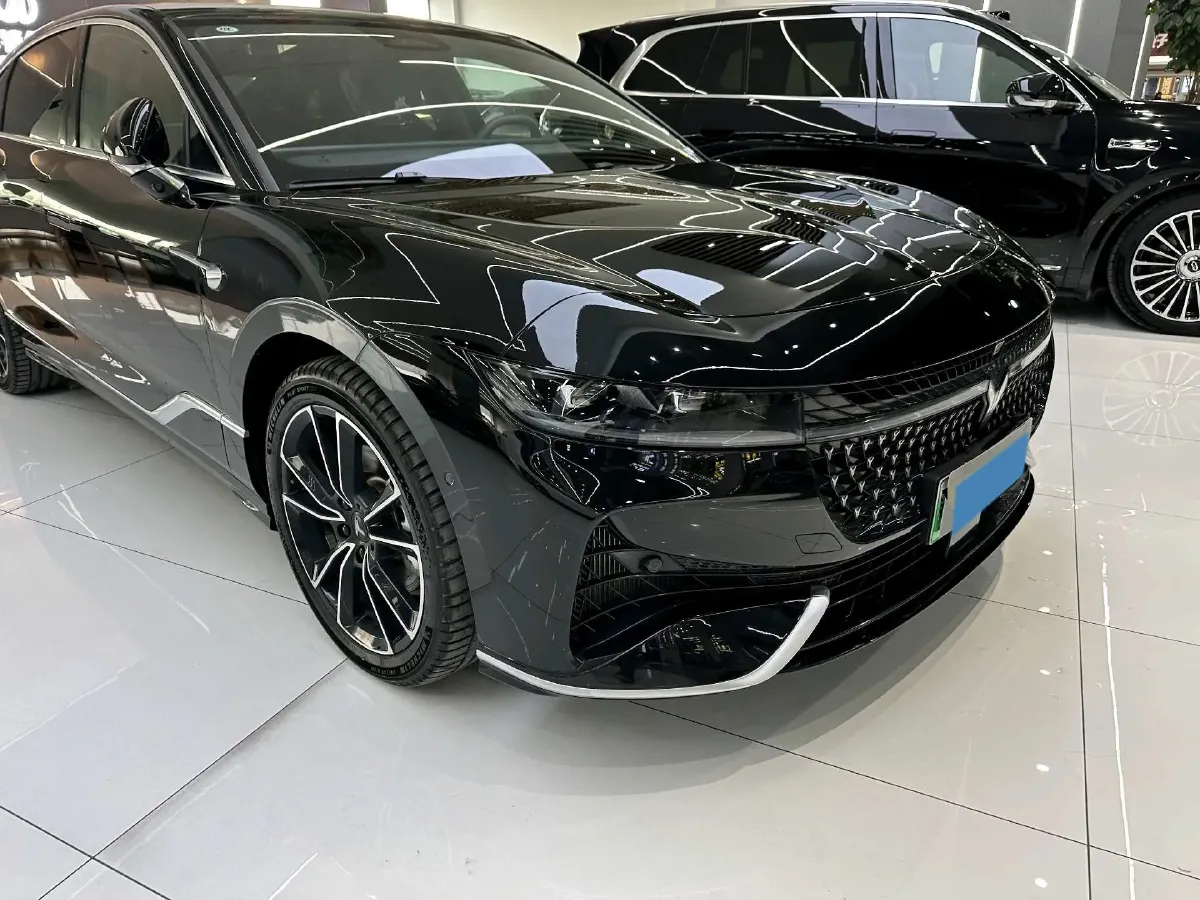 2024 Voyah ZhuiGuang 1.5T 136HP L4 PHEV 43KWH,autocango,china used car exporter,china ev exporter,chinese used car exporter,chinese used ev exporter