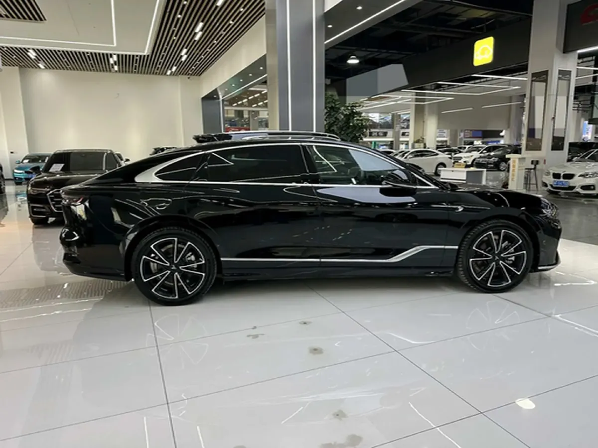 2024 Voyah ZhuiGuang 1.5T 136HP L4 PHEV 43KWH,autocango,china used car exporter,china ev exporter,chinese used car exporter,chinese used ev exporter