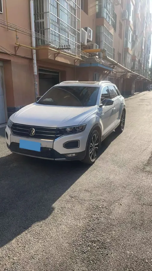 2021 Volkswagen T-Roc 1.4T 150HP L4 7DCT,autocango,china used car exporter,china ev exporter,chinese used car exporter,chinese used ev exporter