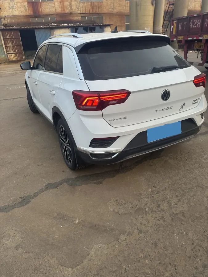 2021 Volkswagen T-Roc 1.4T 150HP L4 7DCT,autocango,china used car exporter,china ev exporter,chinese used car exporter,chinese used ev exporter