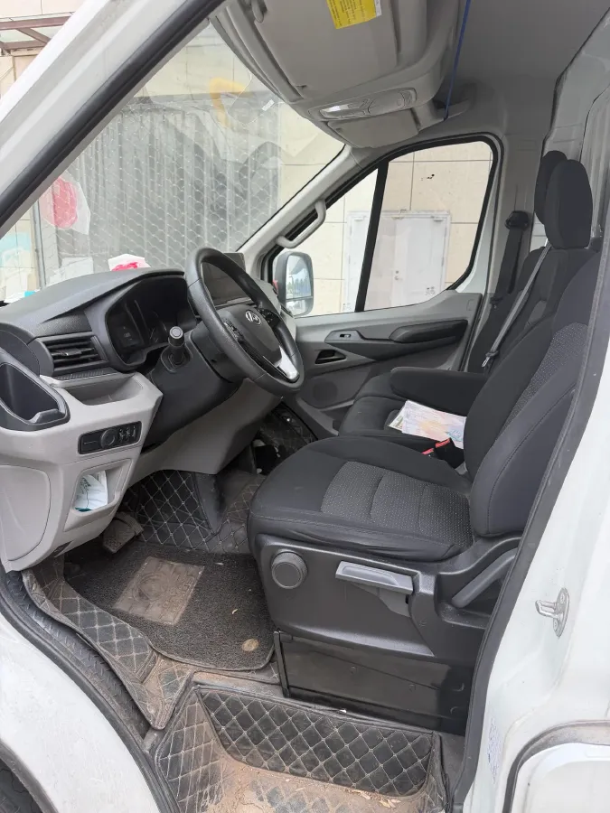 2022 MAXUS XinTu V90 2.0T 150HP L4 6AT,autocango,china used car exporter,china ev exporter,chinese used car exporter,chinese used ev exporter