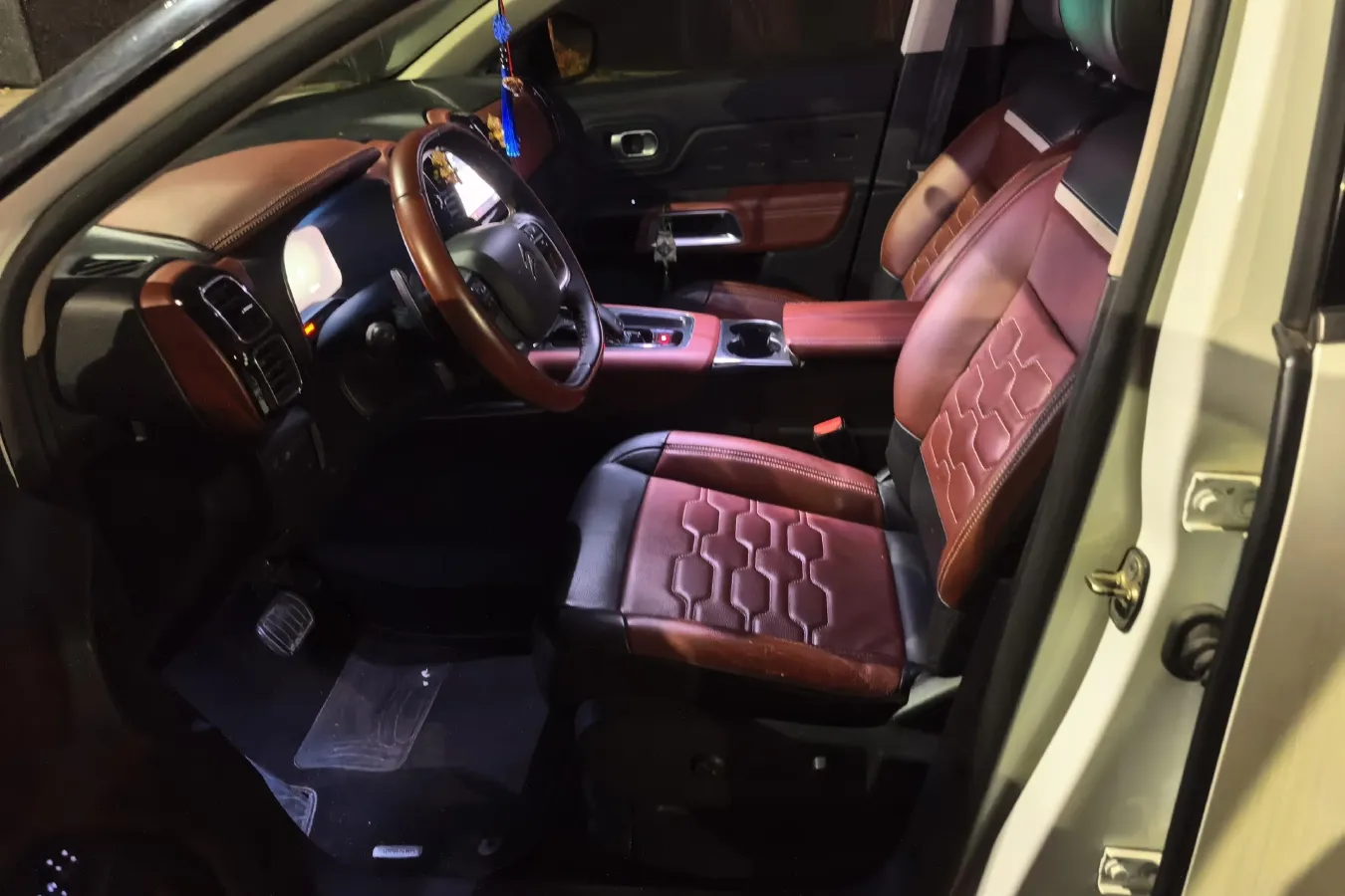 2017 Citroen C5 Aircross 1.8T 204HP L4 6AT,autocango,china used car exporter,china ev exporter,chinese used car exporter,chinese used ev exporter