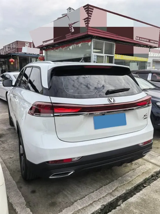 2024 ChangAn X7 PLUS 1.5T 188HP L4 7DCT,autocango,china used car exporter,china ev exporter,chinese used car exporter,chinese used ev exporter