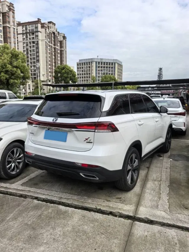 2024 ChangAn X7 PLUS 1.5T 188HP L4 7DCT,autocango,china used car exporter,china ev exporter,chinese used car exporter,chinese used ev exporter