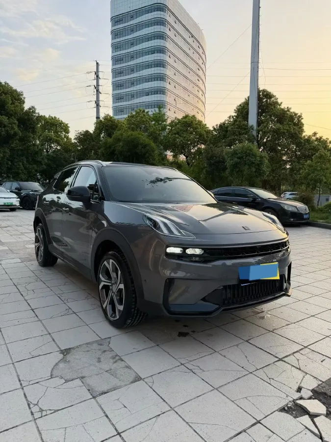 2023 LYNK&CO 06 1.5T 181HP L4 7DCT,autocango,china used car exporter,china ev exporter,chinese used car exporter,chinese used ev exporter