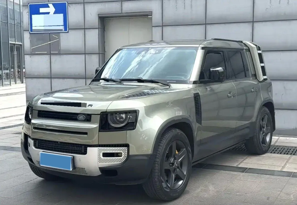 2022 Land Rover Defender 3.0T 400HP L6 8AT,autocango,china used car exporter,china ev exporter,chinese used car exporter,chinese used ev exporter