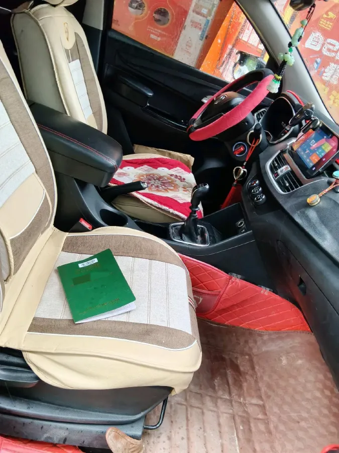 2019 BaoJun 730 1.5L 112HP L4 6MT,autocango,china used car exporter,china ev exporter,chinese used car exporter,chinese used ev exporter