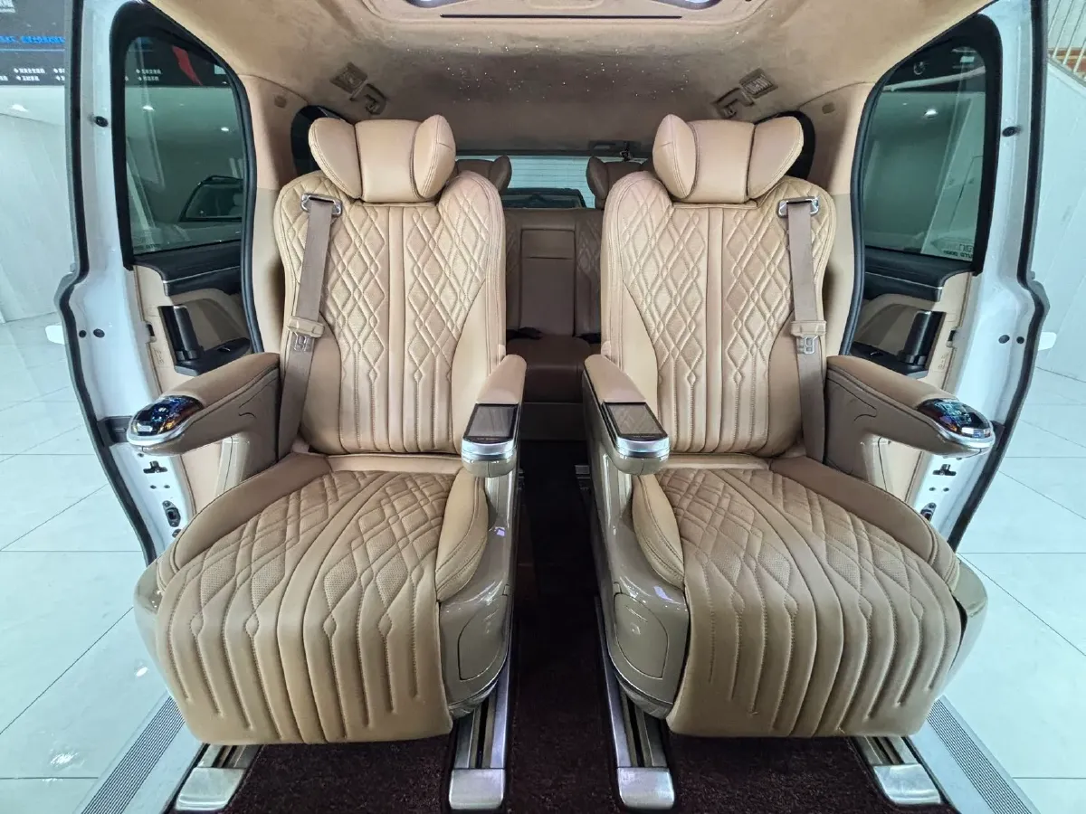 2020 Buick GL8 2.0T 237HP L4 9AT,autocango,china used car exporter,china ev exporter,chinese used car exporter,chinese used ev exporter