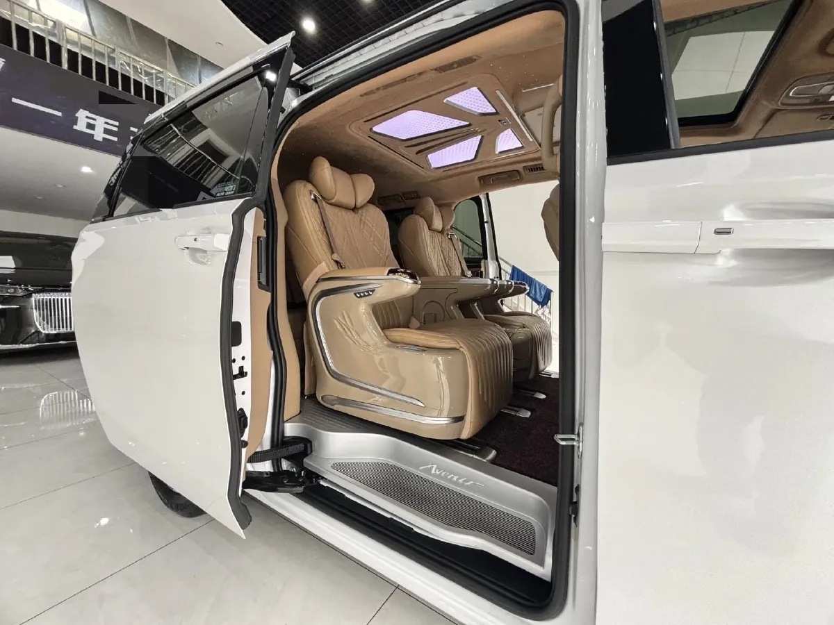 2020 Buick GL8 2.0T 237HP L4 9AT,autocango,china used car exporter,china ev exporter,chinese used car exporter,chinese used ev exporter