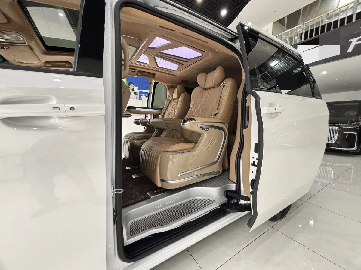 2020 Buick GL8 2.0T 237HP L4 9AT,autocango,china used car exporter,china ev exporter,chinese used car exporter,chinese used ev exporter