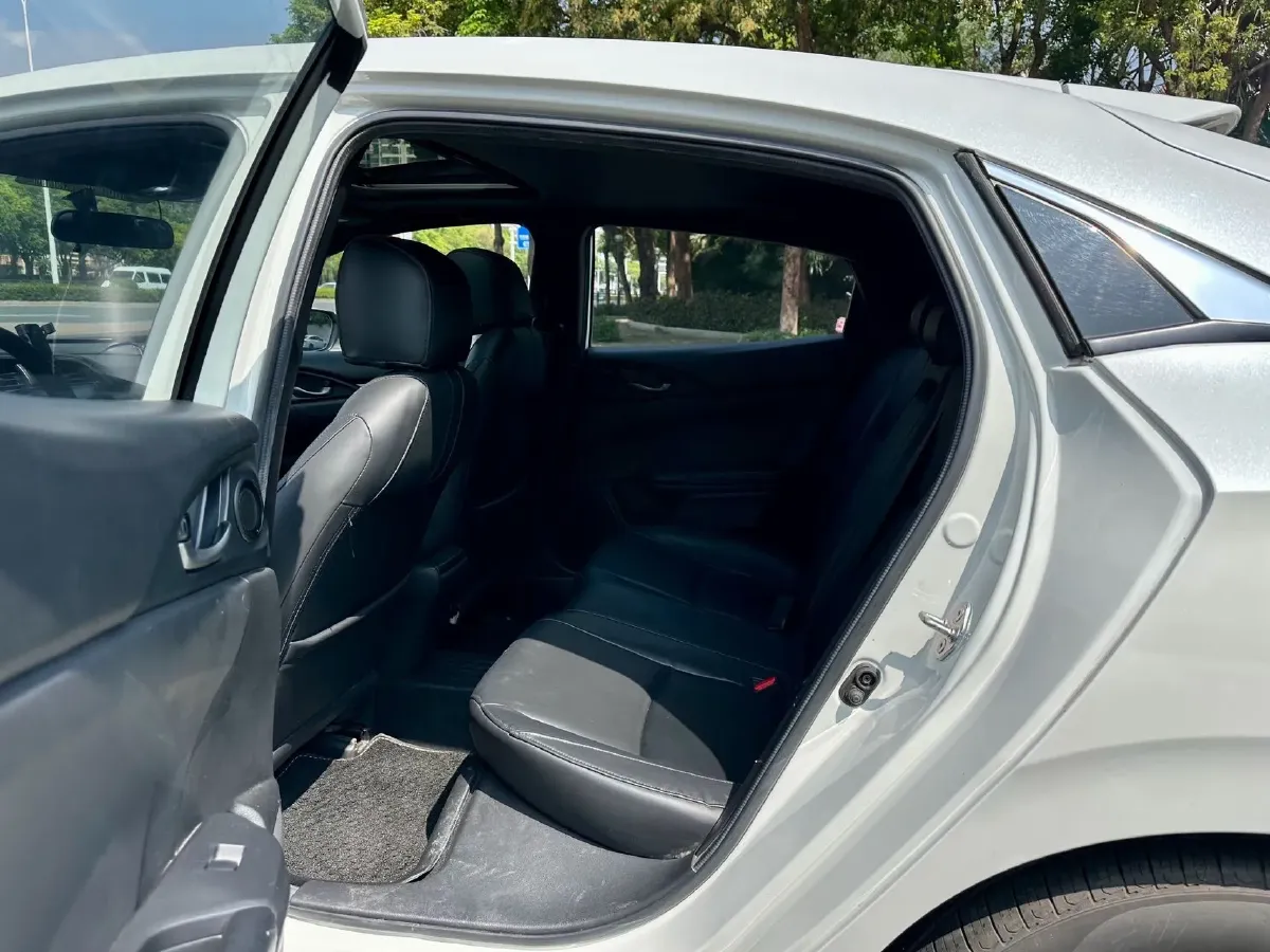 2021 Honda Civic 1.5T 177HP L4 CVT,autocango,china used car exporter,china ev exporter,chinese used car exporter,chinese used ev exporter