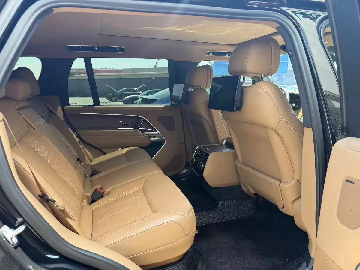 2024 Land Rover Range Rover 3.0T 400HP L6 8AT,autocango,china used car exporter,china ev exporter,chinese used car exporter,chinese used ev exporter