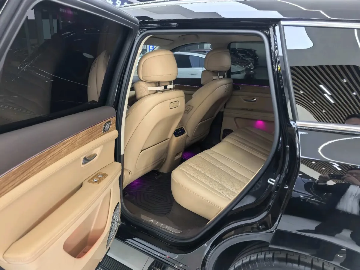 2024 AITO AITO M7 1.5T 152HP L4 REEV 38.5KWH,autocango,china used car exporter,china ev exporter,chinese used car exporter,chinese used ev exporter