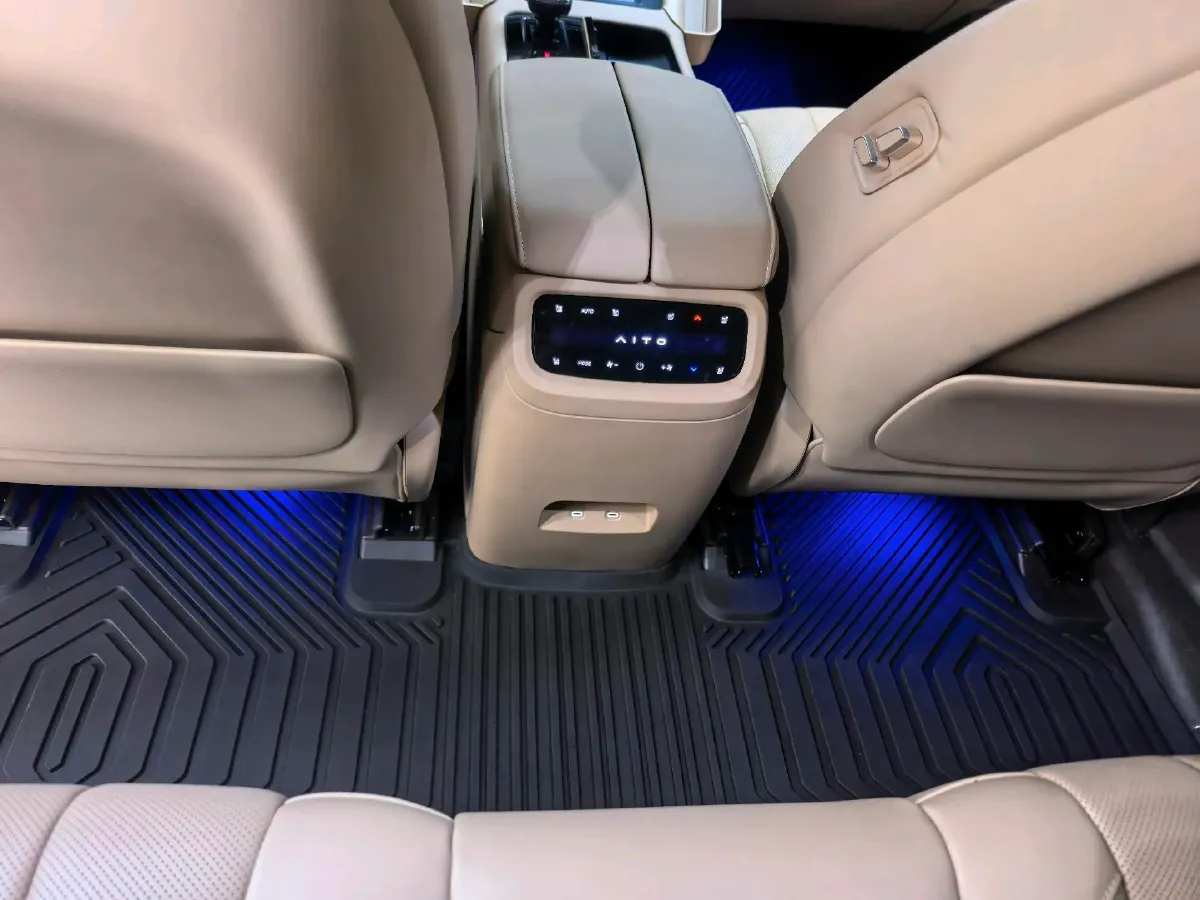 2024 AITO AITO M7 1.5T 152HP L4 REEV 38.5KWH,autocango,china used car exporter,china ev exporter,chinese used car exporter,chinese used ev exporter