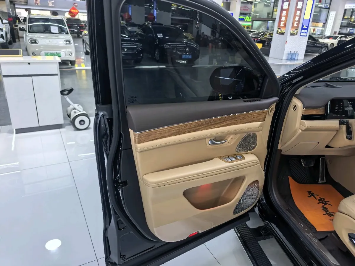 2024 AITO AITO M7 1.5T 152HP L4 REEV 38.5KWH,autocango,china used car exporter,china ev exporter,chinese used car exporter,chinese used ev exporter