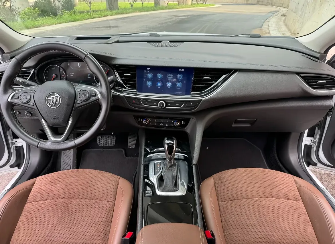 2019 Buick Regal 2.0T 261HP L4 9AT,autocango,china used car exporter,china ev exporter,chinese used car exporter,chinese used ev exporter