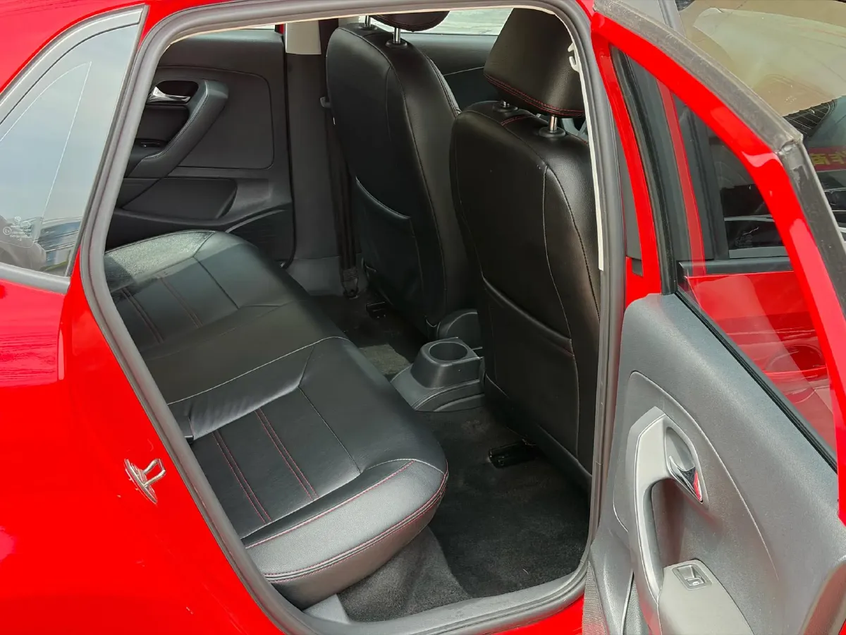 2018 ChangAn Eado 1.6L 128HP L4 6AT,autocango,china used car exporter,china ev exporter,chinese used car exporter,chinese used ev exporter