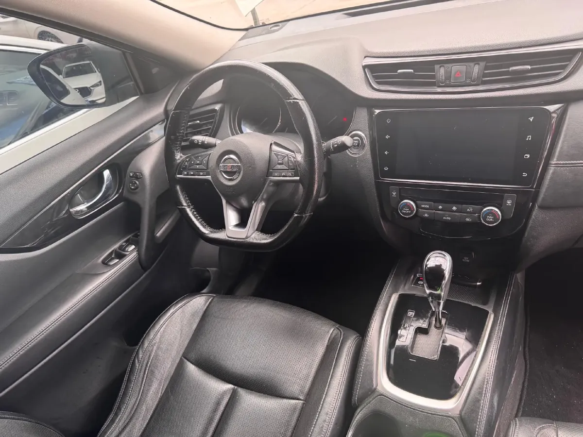 2021 Nissan X-Trail 2.0L 151HP L4 CVT,autocango,china used car exporter,china ev exporter,chinese used car exporter,chinese used ev exporter