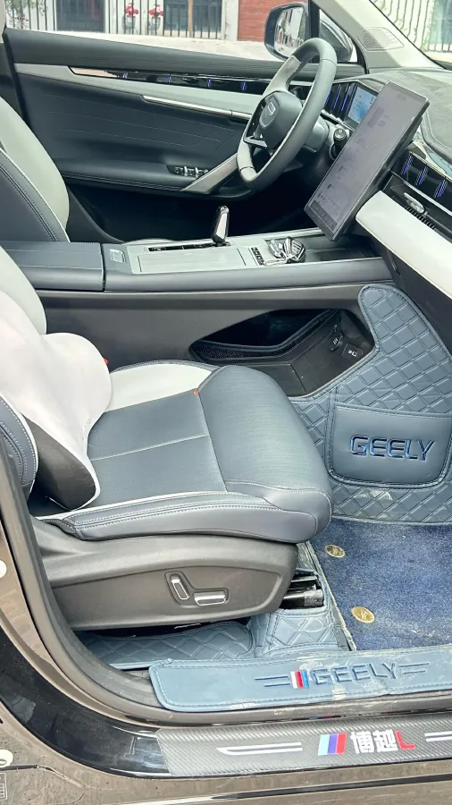 2025 Geely StarRay 1.5T 181HP L4 7DCT,autocango,china used car exporter,china ev exporter,chinese used car exporter,chinese used ev exporter