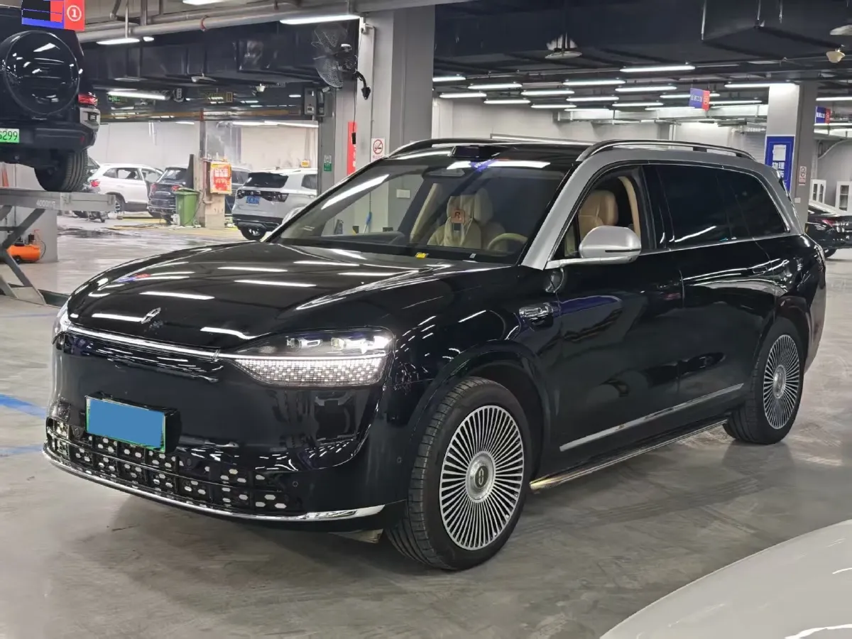 2025 AITO AITO M9 REEV 160HP REEV 52KWH,autocango,china used car exporter,china ev exporter,chinese used car exporter,chinese used ev exporter