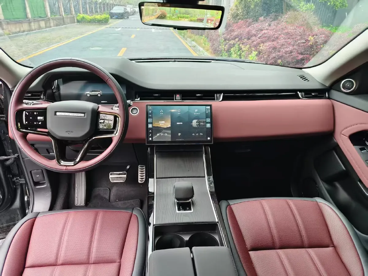 2026 Land Rover Range Rover Evoque 2.0T 249HP L4 9AT,autocango,china used car exporter,china ev exporter,chinese used car exporter,chinese used ev exporter