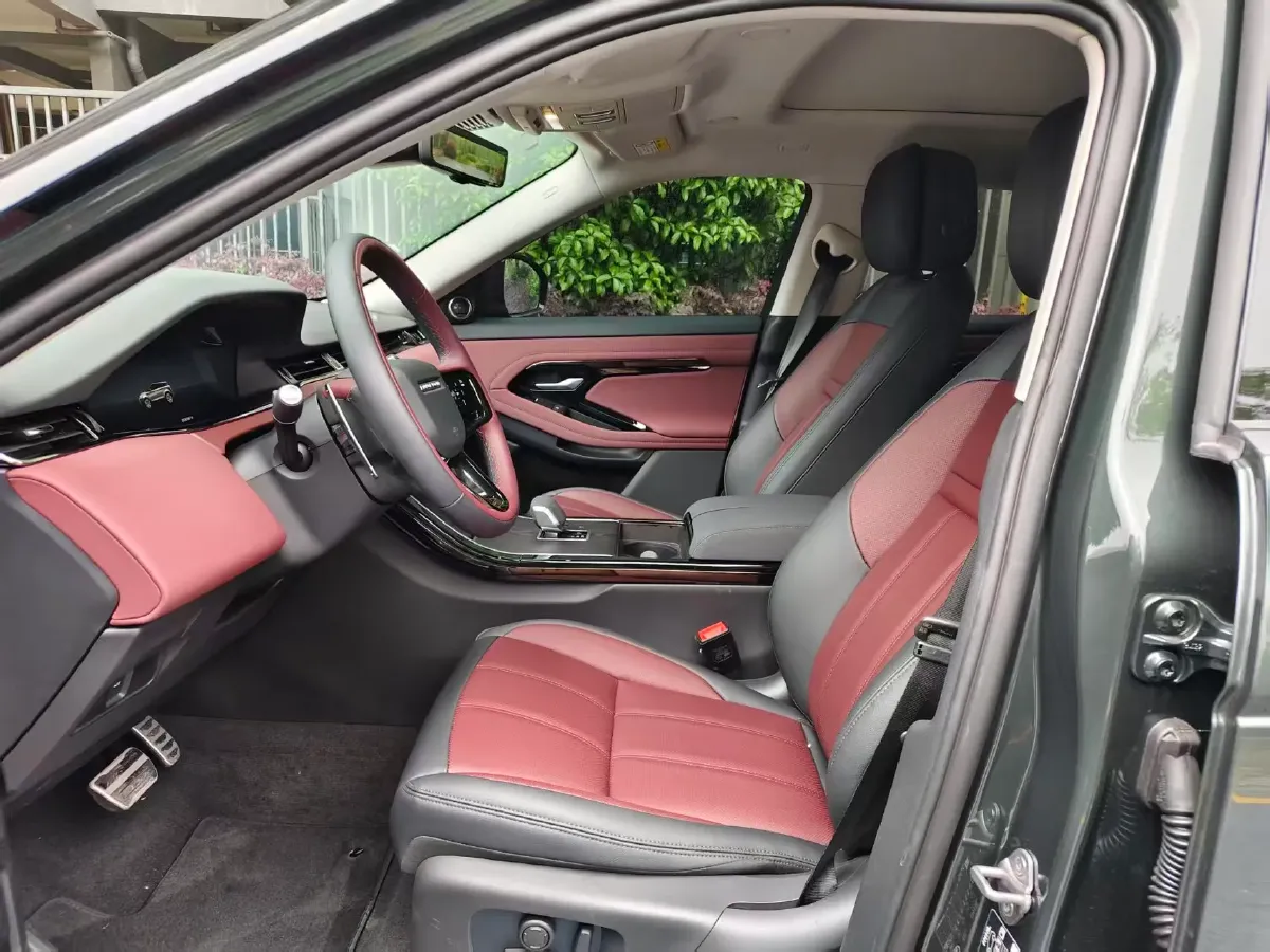 2026 Land Rover Range Rover Evoque 2.0T 249HP L4 9AT,autocango,china used car exporter,china ev exporter,chinese used car exporter,chinese used ev exporter