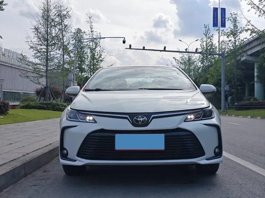 2021 Toyota Corolla 1.2T 116HP L4 CVT,autocango,china used car exporter,china ev exporter,chinese used car exporter,chinese used ev exporter