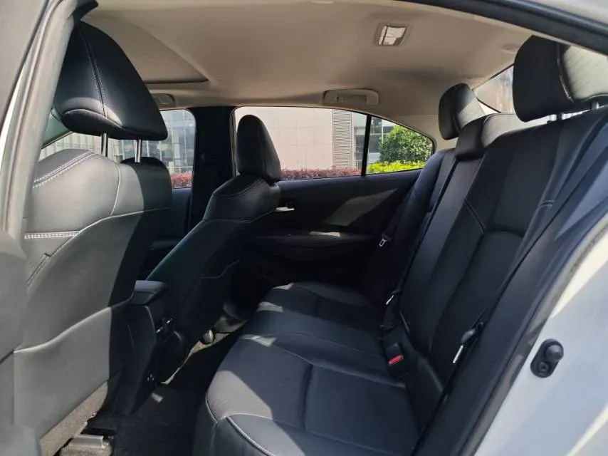 2021 Toyota Corolla 1.2T 116HP L4 CVT,autocango,china used car exporter,china ev exporter,chinese used car exporter,chinese used ev exporter