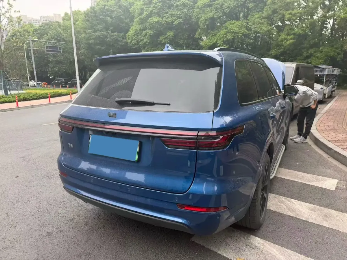 2020 Li ONE Range Extended 131HP REEV 40.5KWH,autocango,china used car exporter,china ev exporter,chinese used car exporter,chinese used ev exporter