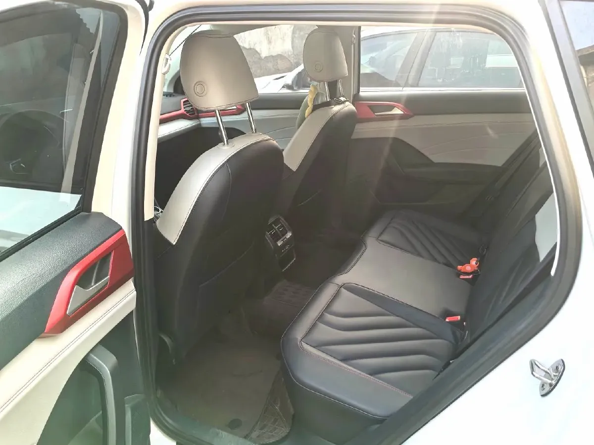 2023 Volkswagen Tharu 1.5T 160HP L4 7DCT,autocango,china used car exporter,china ev exporter,chinese used car exporter,chinese used ev exporter