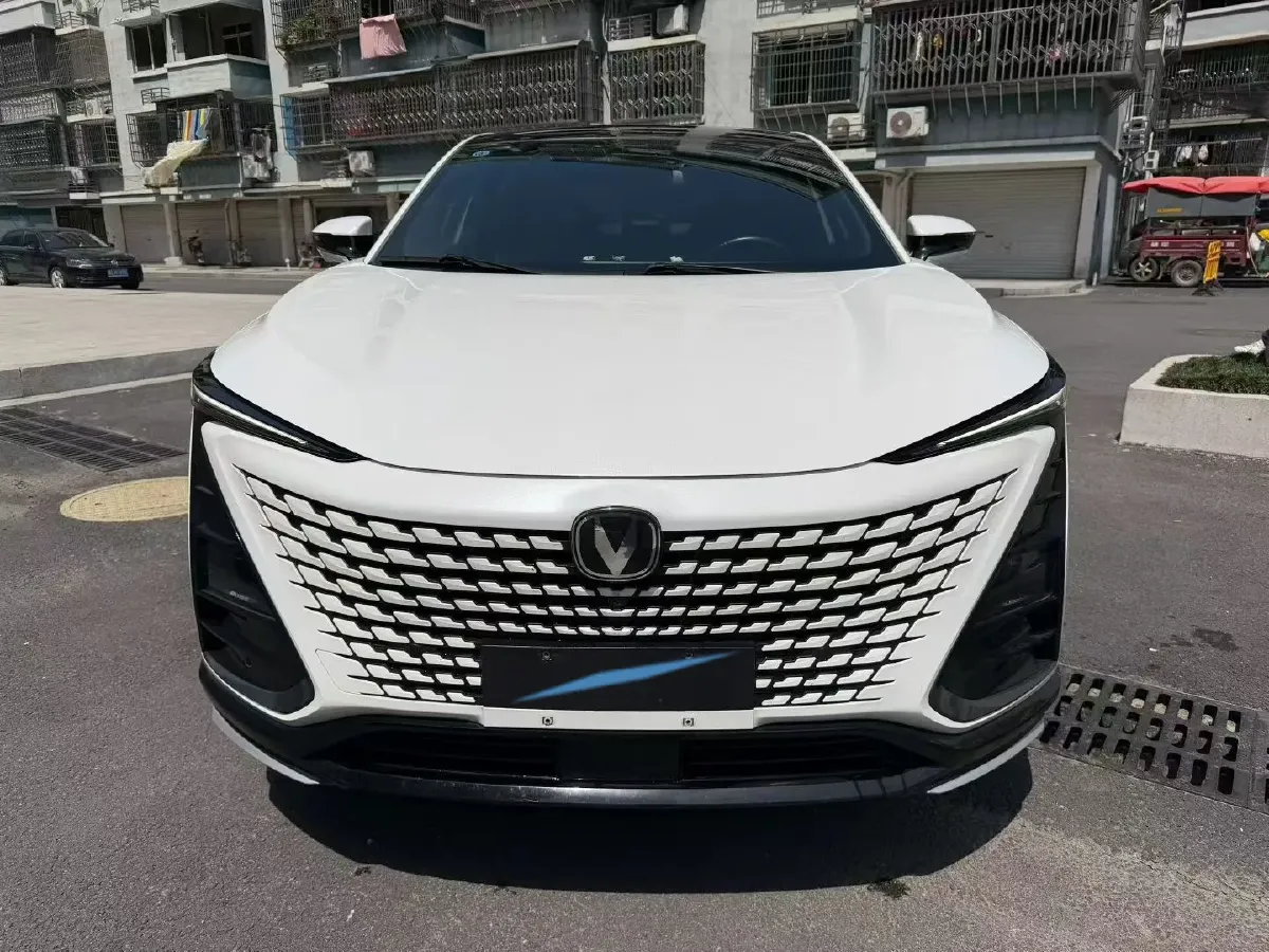 2023 ChangAn UNI-T 1.5T 188HP L4 7DCT,autocango,china used car exporter,china ev exporter,chinese used car exporter,chinese used ev exporter