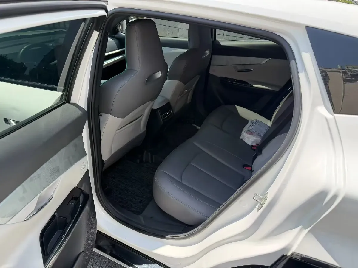 2023 ChangAn UNI-T 1.5T 188HP L4 7DCT,autocango,china used car exporter,china ev exporter,chinese used car exporter,chinese used ev exporter