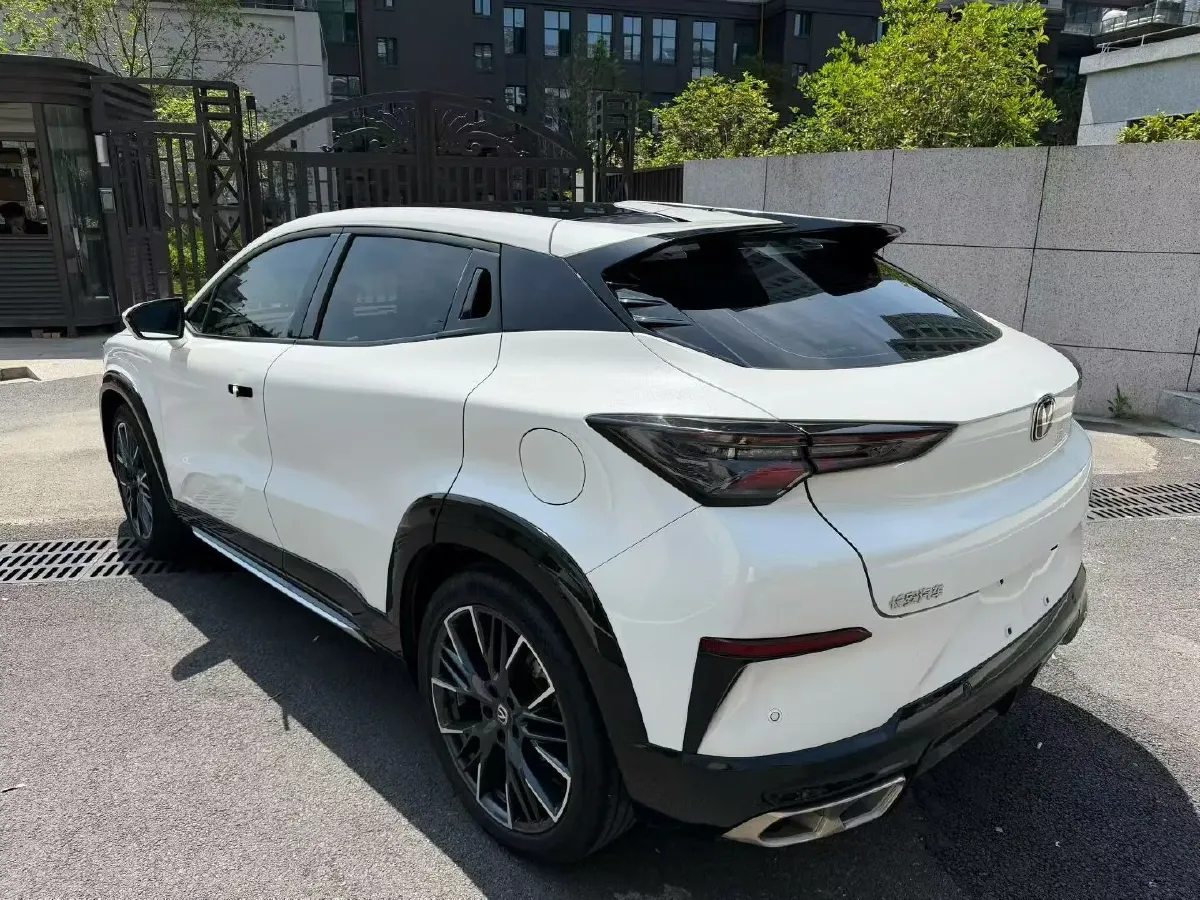 2023 ChangAn UNI-T 1.5T 188HP L4 7DCT,autocango,china used car exporter,china ev exporter,chinese used car exporter,chinese used ev exporter