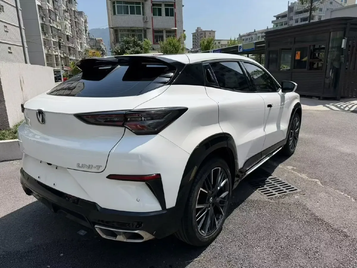 2023 ChangAn UNI-T 1.5T 188HP L4 7DCT,autocango,china used car exporter,china ev exporter,chinese used car exporter,chinese used ev exporter