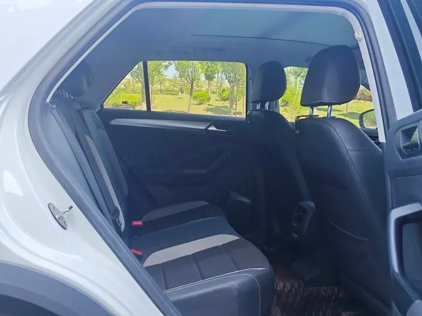2019 Volkswagen T-Roc 1.4T 131HP L4 7DCT,autocango,china used car exporter,china ev exporter,chinese used car exporter,chinese used ev exporter