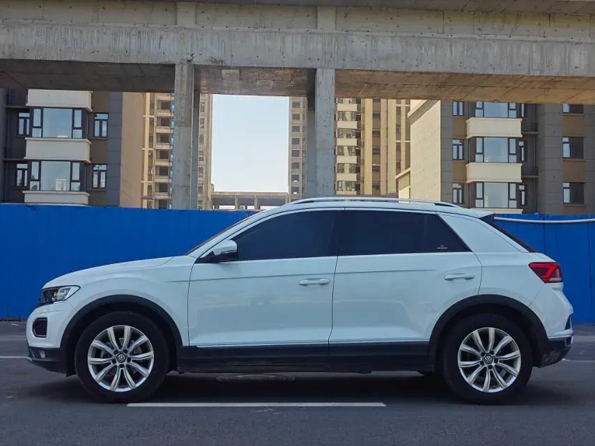 2019 Volkswagen T-Roc 1.4T 131HP L4 7DCT,autocango,china used car exporter,china ev exporter,chinese used car exporter,chinese used ev exporter