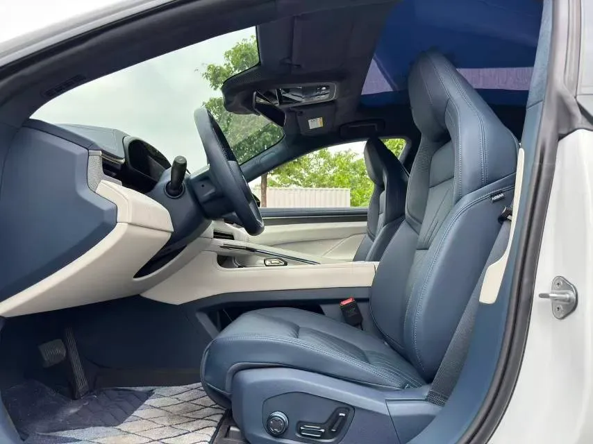 2024 Zeekr 001 BEV 100KWH,autocango,china used car exporter,china ev exporter,chinese used car exporter,chinese used ev exporter