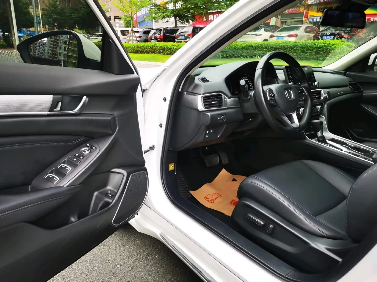 2021 Honda Accord 1.5T 194HP L4 CVT,autocango,china used car exporter,china ev exporter,chinese used car exporter,chinese used ev exporter