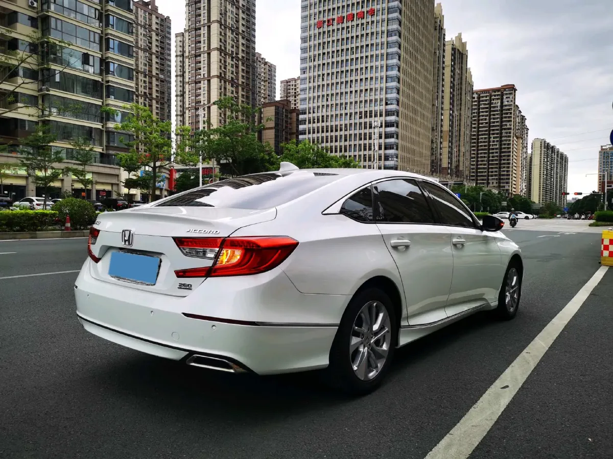 2021 Honda Accord 1.5T 194HP L4 CVT,autocango,china used car exporter,china ev exporter,chinese used car exporter,chinese used ev exporter