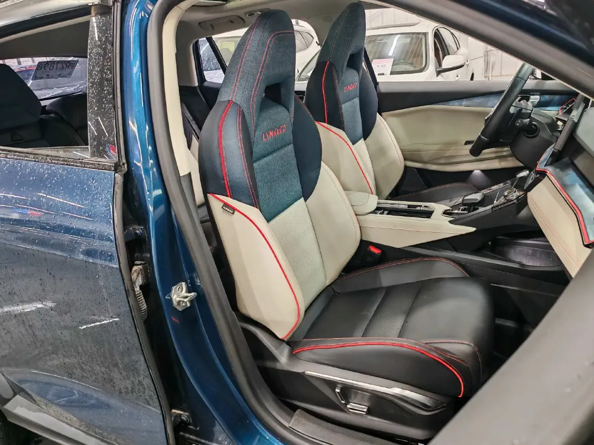 2020 LYNK&CO 06 1.5T 177HP L3 7DCT,autocango,china used car exporter,china ev exporter,chinese used car exporter,chinese used ev exporter