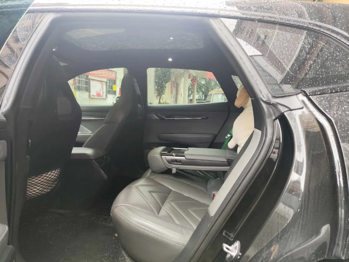 2022 Zeekr 001 BEV 100KWH,autocango,china used car exporter,china ev exporter,chinese used car exporter,chinese used ev exporter