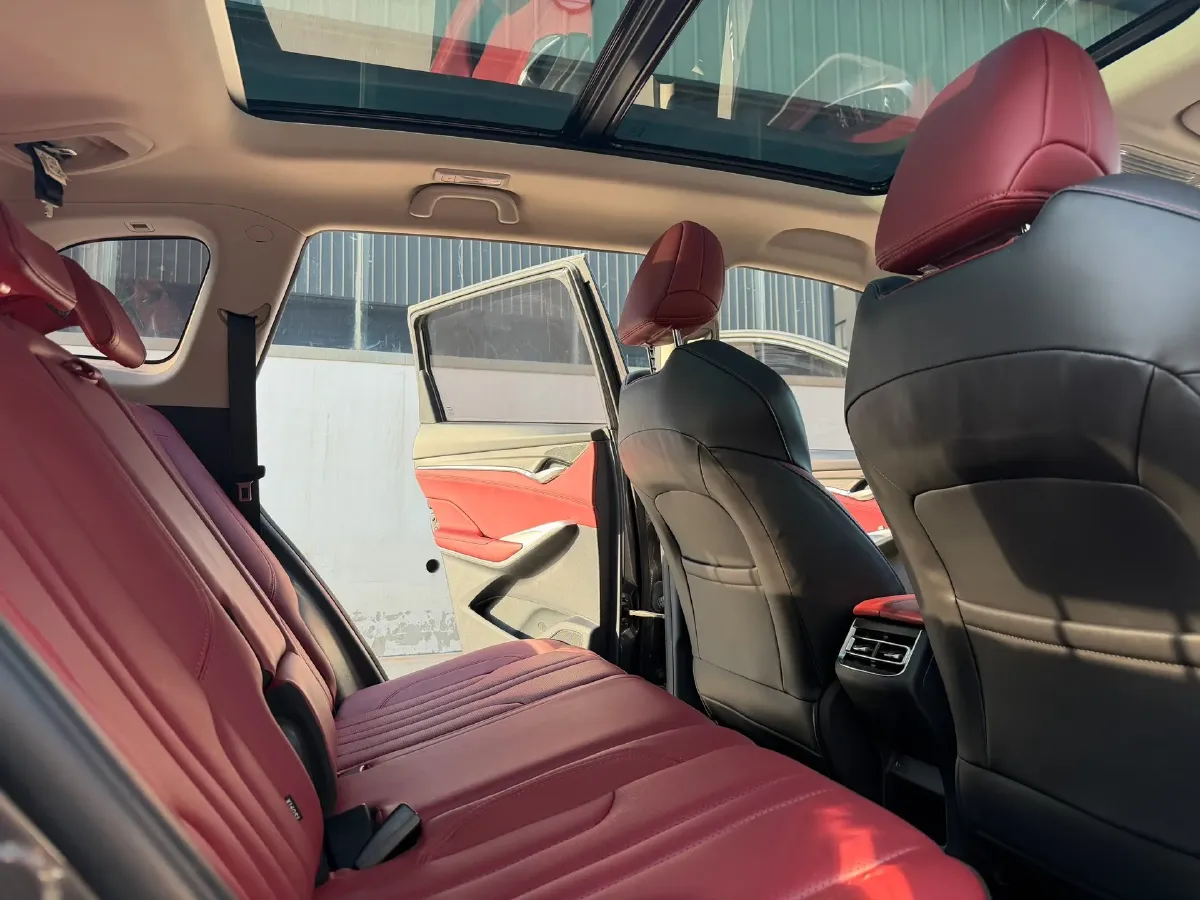 2021 ChangAn CS75 Plus 1.5T 178HP L4 6AT,autocango,china used car exporter,china ev exporter,chinese used car exporter,chinese used ev exporter