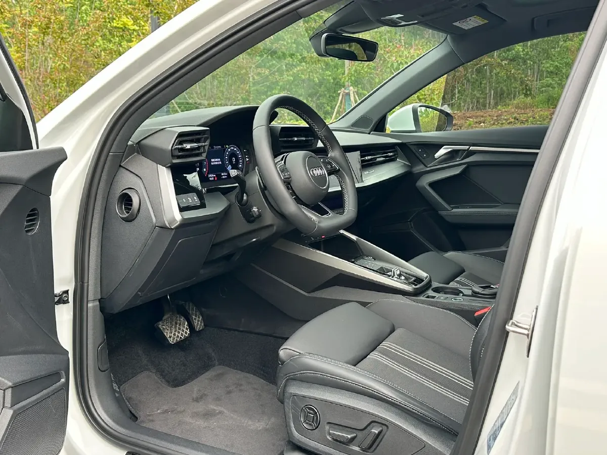 2022 Audi A3 1.4T 150HP L4 7DCT,autocango,china used car exporter,china ev exporter,chinese used car exporter,chinese used ev exporter