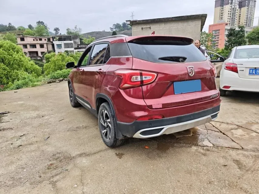 2017 HaiMa S5 Young Edition 1.6L 122HP L4 5MT,autocango,china used car exporter,china ev exporter,chinese used car exporter,chinese used ev exporter