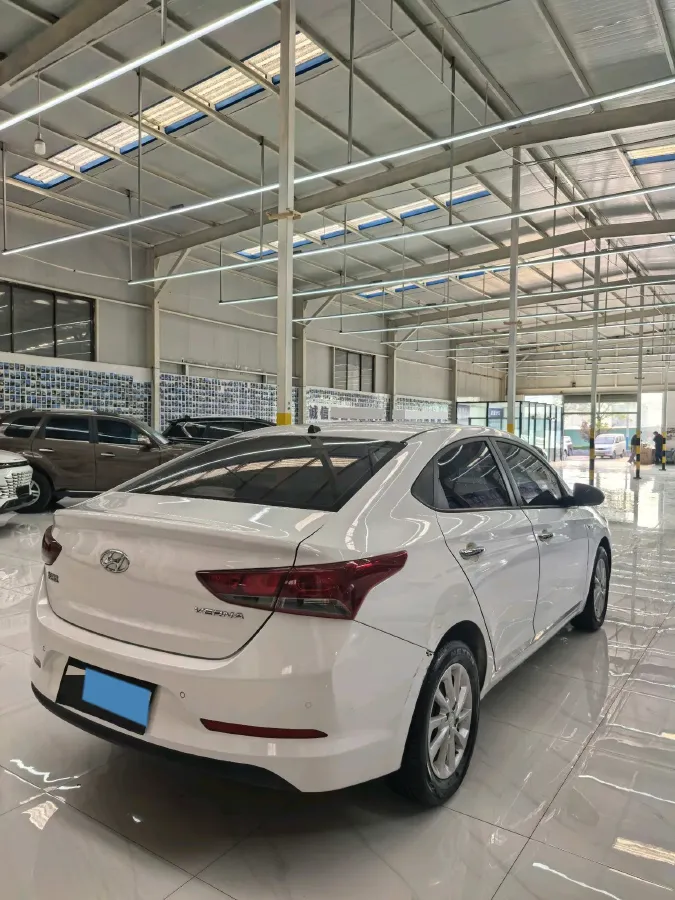 2016 Hyundai Verna 1.4L 100HP L4 6MT,autocango,china used car exporter,china ev exporter,chinese used car exporter,chinese used ev exporter