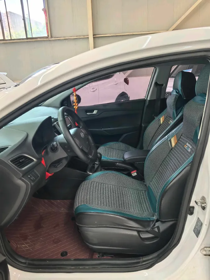 2016 Hyundai Verna 1.4L 100HP L4 6MT,autocango,china used car exporter,china ev exporter,chinese used car exporter,chinese used ev exporter