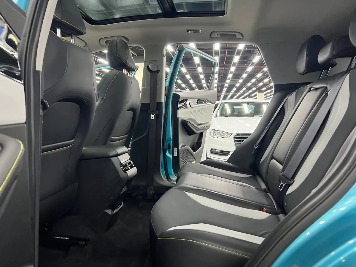 2022 Geely Coolray 1.5T 181HP L4 7DCT,autocango,china used car exporter,china ev exporter,chinese used car exporter,chinese used ev exporter