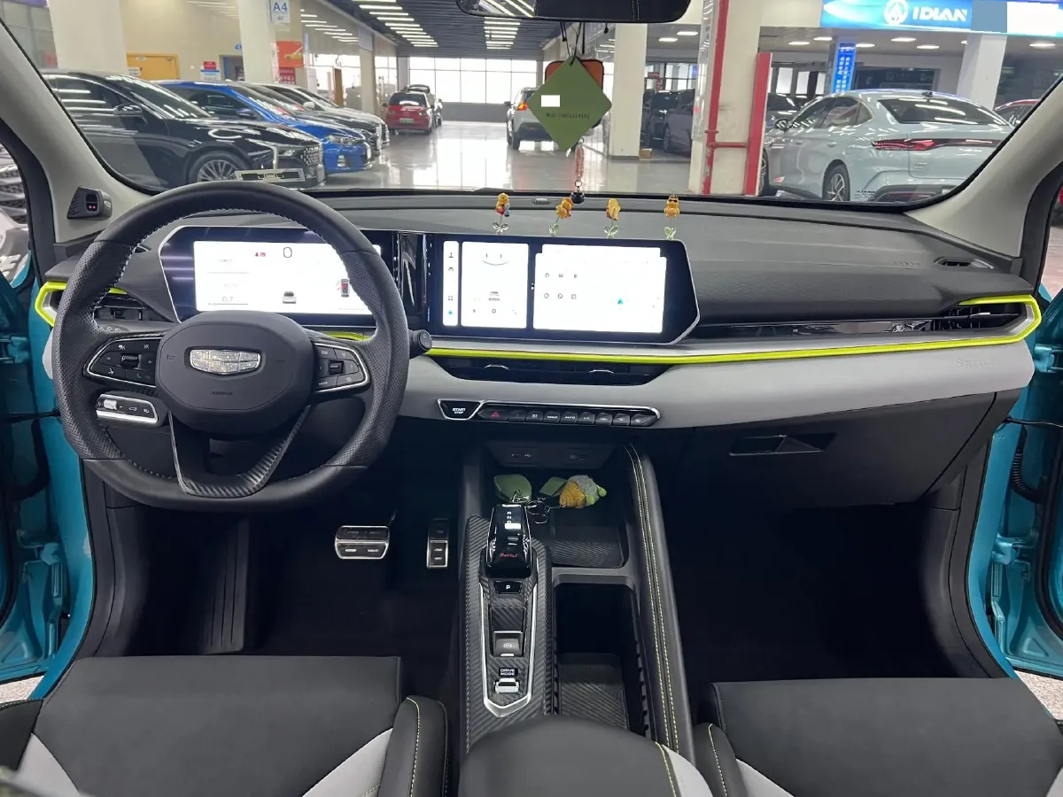 2022 Geely Coolray 1.5T 181HP L4 7DCT,autocango,china used car exporter,china ev exporter,chinese used car exporter,chinese used ev exporter