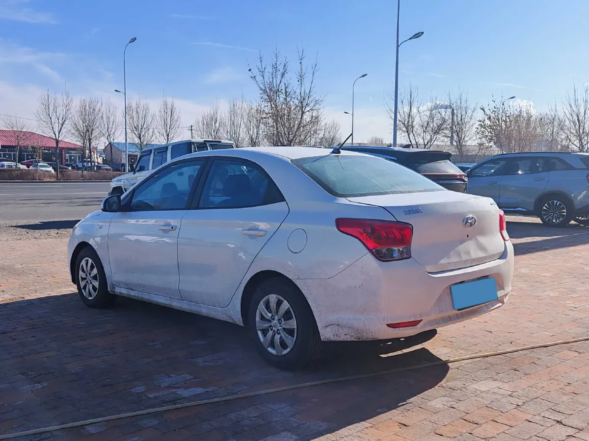 2020 Hyundai Reina 1.4L 95HP L4 5MT,autocango,china used car exporter,china ev exporter,chinese used car exporter,chinese used ev exporter